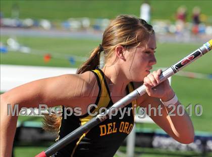 Thumbnail 3 in CIF State Championships (Girls Pole Vault) photogallery.