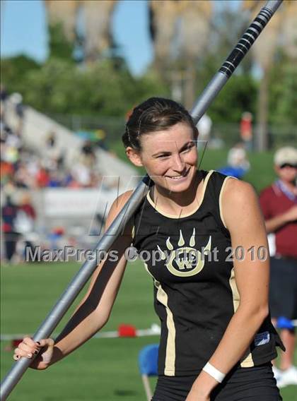 Thumbnail 3 in CIF State Championships (Girls Pole Vault) photogallery.
