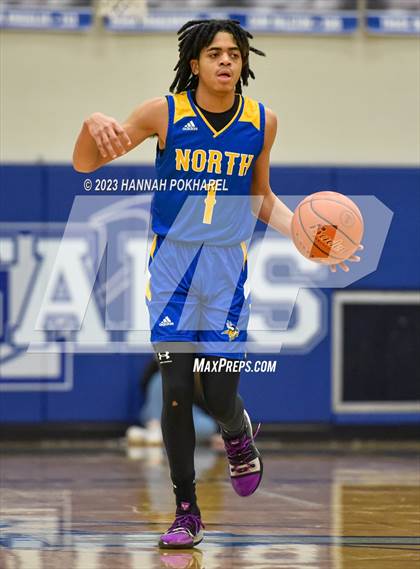 Thumbnail 3 in Omaha North @ Papillion-LaVista South (NSAA A-7 District Semifinal) photogallery.
