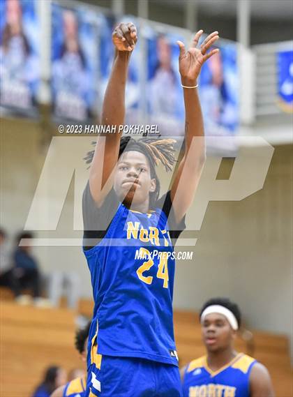 Thumbnail 1 in Omaha North @ Papillion-LaVista South (NSAA A-7 District Semifinal) photogallery.