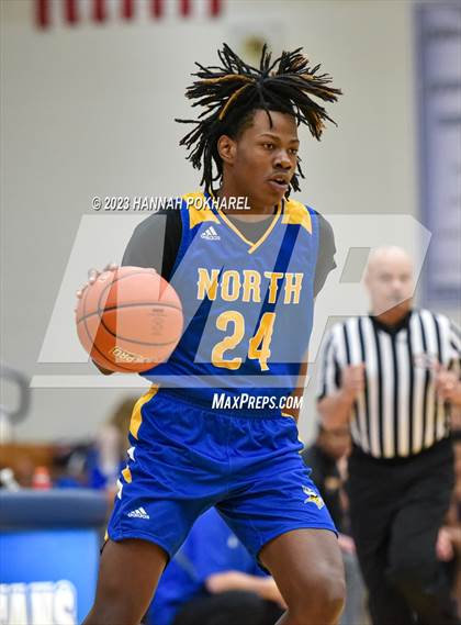 Thumbnail 2 in Omaha North @ Papillion-LaVista South (NSAA A-7 District Semifinal) photogallery.