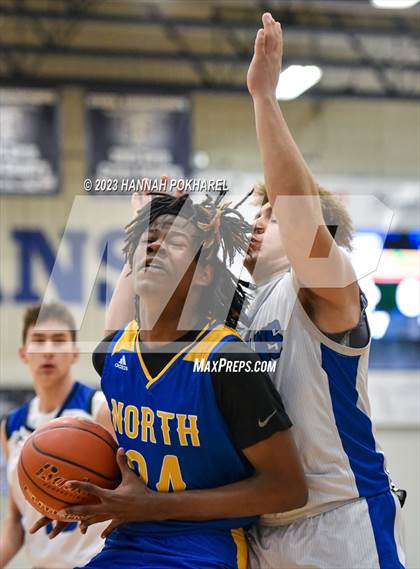 Thumbnail 3 in Omaha North @ Papillion-LaVista South (NSAA A-7 District Semifinal) photogallery.