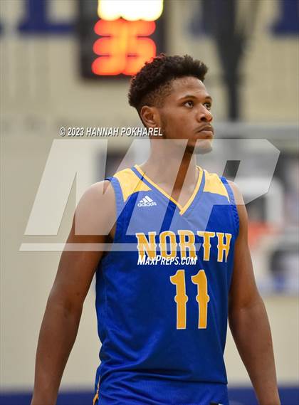 Thumbnail 3 in Omaha North @ Papillion-LaVista South (NSAA A-7 District Semifinal) photogallery.
