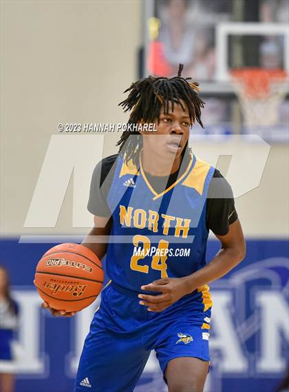 Thumbnail 3 in Omaha North @ Papillion-LaVista South (NSAA A-7 District Semifinal) photogallery.