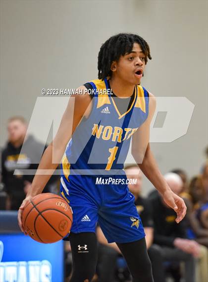 Thumbnail 3 in Omaha North @ Papillion-LaVista South (NSAA A-7 District Semifinal) photogallery.