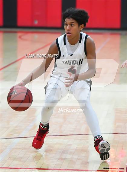 Thumbnail 3 in Chandler @ Brophy College Prep  (AIA 6A Round 1 Playoff)  photogallery.