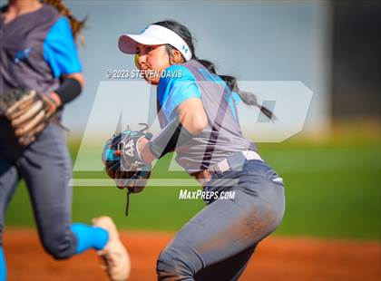 Thumbnail 2 in Cleveland vs. Desert Ridge photogallery.