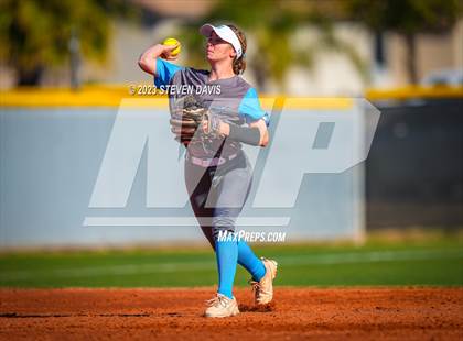 Thumbnail 3 in Cleveland vs. Desert Ridge photogallery.