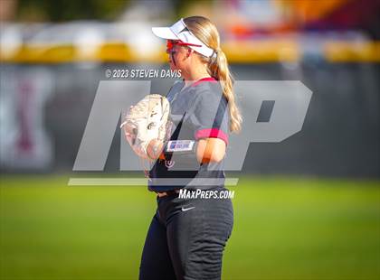 Thumbnail 3 in Cleveland vs. Desert Ridge photogallery.