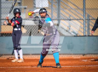 Thumbnail 3 in Cleveland vs. Desert Ridge photogallery.
