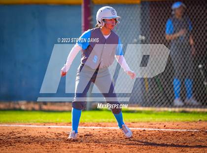 Thumbnail 3 in Cleveland vs. Desert Ridge photogallery.