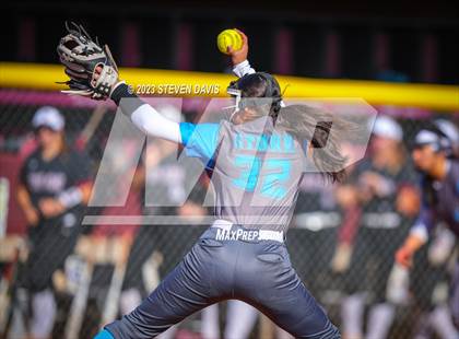Thumbnail 3 in Cleveland vs. Desert Ridge photogallery.