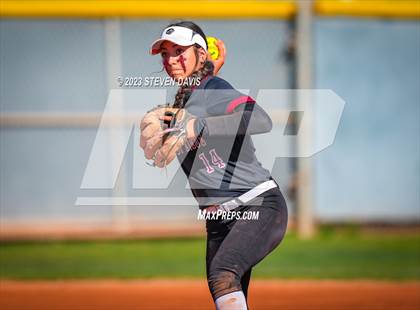 Thumbnail 2 in Cleveland vs. Desert Ridge photogallery.