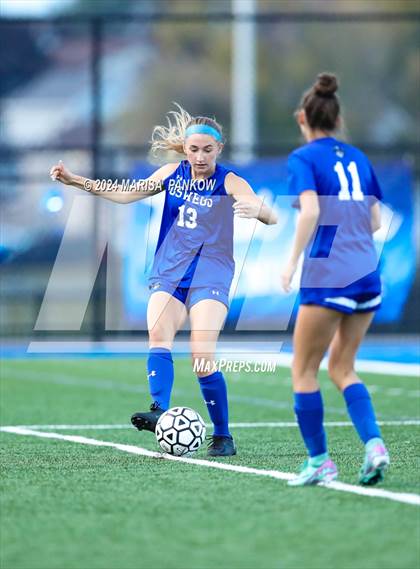 Thumbnail 3 in Bishop Grimes vs Oswego photogallery.