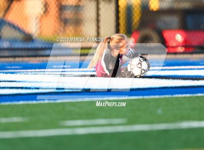 Thumbnail 3 in Bishop Grimes vs Oswego photogallery.