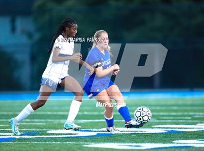 Thumbnail 2 in Bishop Grimes vs Oswego photogallery.