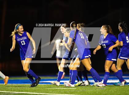 Thumbnail 2 in Bishop Grimes vs Oswego photogallery.