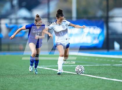 Thumbnail 2 in Bishop Grimes vs Oswego photogallery.