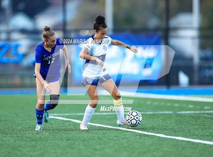 Thumbnail 3 in Bishop Grimes vs Oswego photogallery.