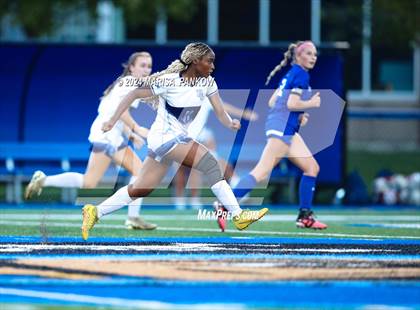 Thumbnail 1 in Bishop Grimes vs Oswego photogallery.