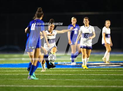 Thumbnail 2 in Bishop Grimes vs Oswego photogallery.