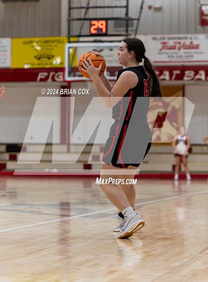 Thumbnail 2 in Norfork vs Yellville-Summit (Arvest Tournament) photogallery.