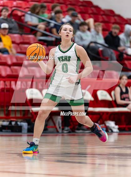 Thumbnail 2 in Norfork vs Yellville-Summit (Arvest Tournament) photogallery.