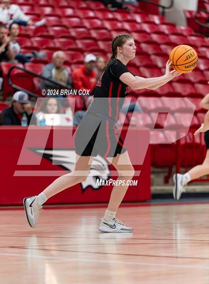 Thumbnail 1 in Norfork vs Yellville-Summit (Arvest Tournament) photogallery.