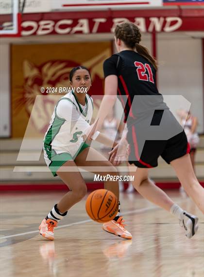 Thumbnail 3 in Norfork vs Yellville-Summit (Arvest Tournament) photogallery.