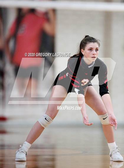 Thumbnail 3 in JV: Lamar vs Martin photogallery.