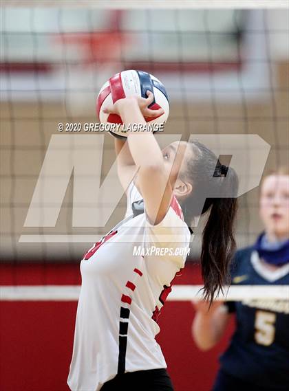 Thumbnail 2 in JV: Lamar vs Martin photogallery.