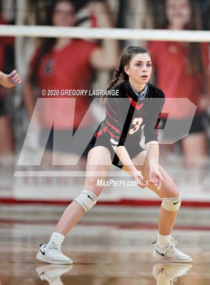 Thumbnail 3 in JV: Lamar vs Martin photogallery.