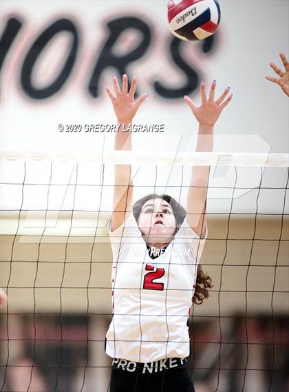Thumbnail 1 in JV: Lamar vs Martin photogallery.