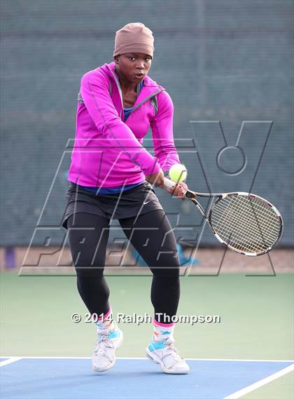 Thumbnail 2 in Saint Francis vs Rocklin (CIF NorCal  Regional Girls Tennis Championships) photogallery.