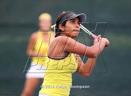 Thumbnail 1 in Saint Francis vs Rocklin (CIF NorCal  Regional Girls Tennis Championships) photogallery.