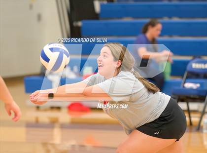 Thumbnail 2 in Katy Taylor vs Bellville (KISD/CFISD Tournament) photogallery.