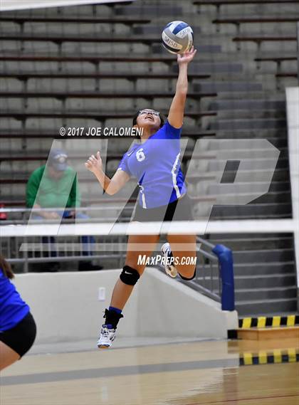 Thumbnail 3 in Jefferson vs Lanier [Sidney] photogallery.