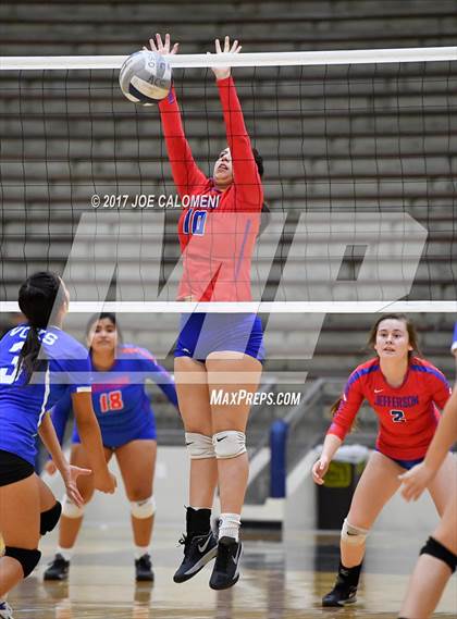 Thumbnail 1 in Jefferson vs Lanier [Sidney] photogallery.