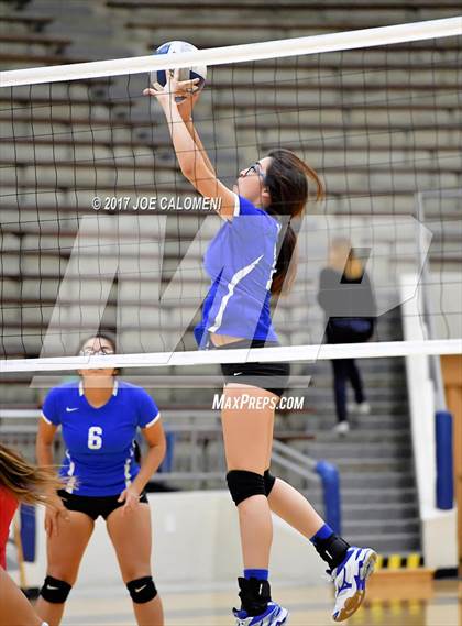 Thumbnail 3 in Jefferson vs Lanier [Sidney] photogallery.