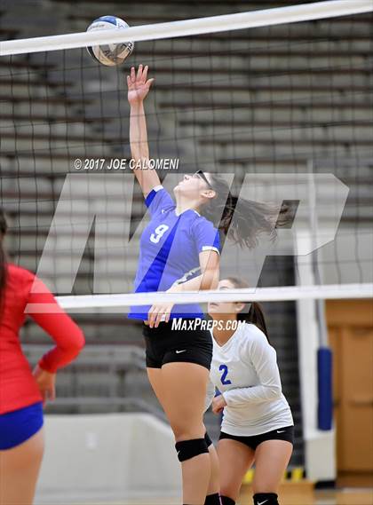 Thumbnail 3 in Jefferson vs Lanier [Sidney] photogallery.
