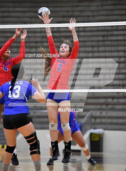 Thumbnail 3 in Jefferson vs Lanier [Sidney] photogallery.