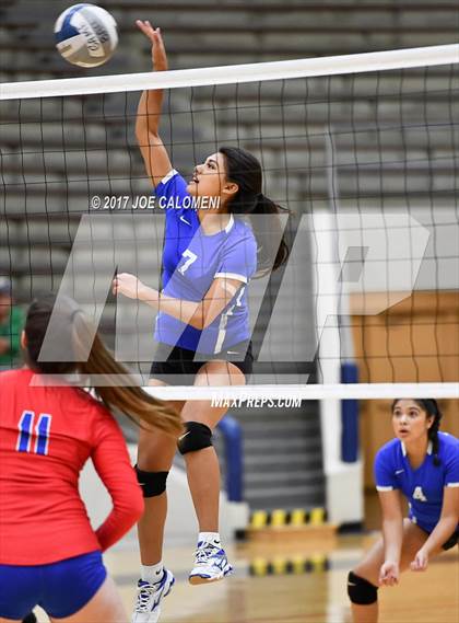Thumbnail 2 in Jefferson vs Lanier [Sidney] photogallery.