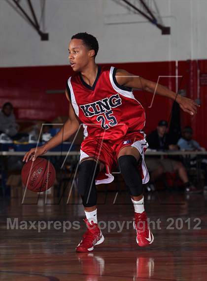 Thumbnail 3 in King [Dr. Martin Luther] vs Palm Springs (MaxPreps Holiday Classic) photogallery.
