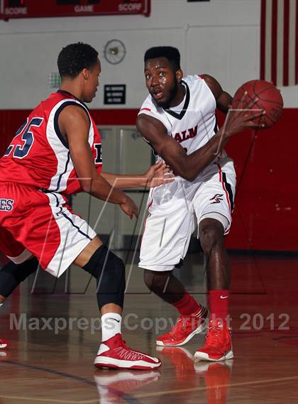 Thumbnail 1 in King [Dr. Martin Luther] vs Palm Springs (MaxPreps Holiday Classic) photogallery.
