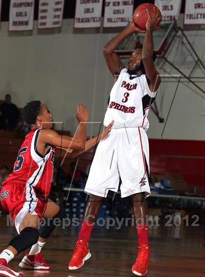 Thumbnail 1 in King [Dr. Martin Luther] vs Palm Springs (MaxPreps Holiday Classic) photogallery.