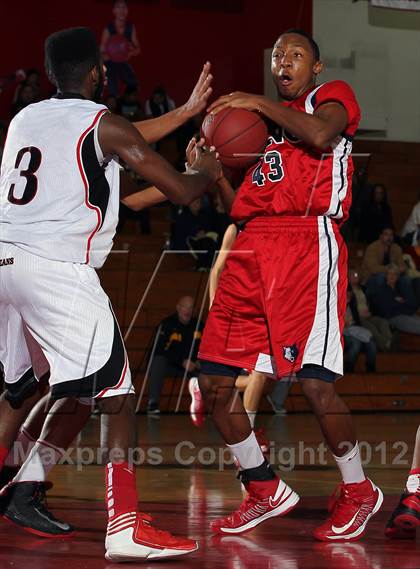 Thumbnail 3 in King [Dr. Martin Luther] vs Palm Springs (MaxPreps Holiday Classic) photogallery.