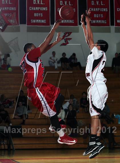 Thumbnail 3 in King [Dr. Martin Luther] vs Palm Springs (MaxPreps Holiday Classic) photogallery.