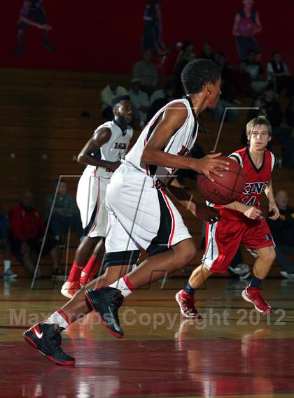 Thumbnail 1 in King [Dr. Martin Luther] vs Palm Springs (MaxPreps Holiday Classic) photogallery.