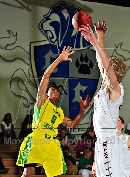 Thumbnail 2 in American Fork vs. Tampa Catholic (MaxPreps Holiday Classic) photogallery.