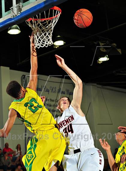 Thumbnail 1 in American Fork vs. Tampa Catholic (MaxPreps Holiday Classic) photogallery.
